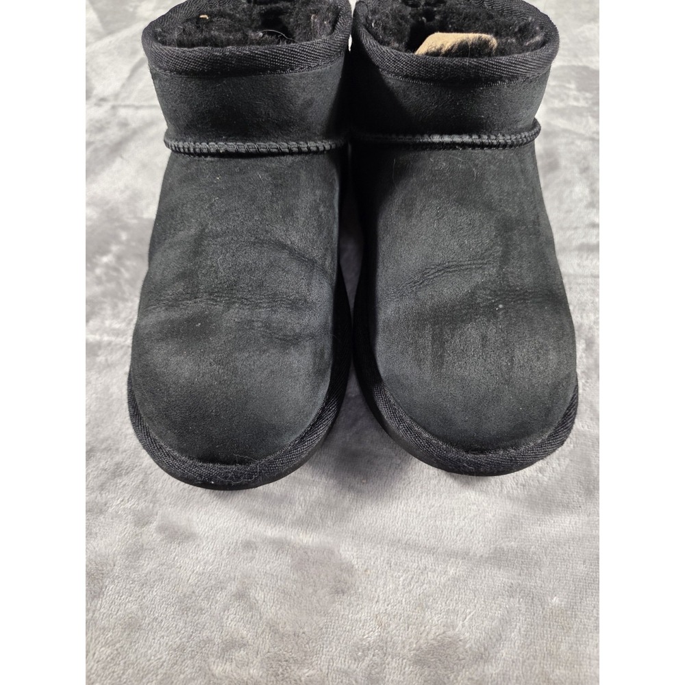 UGG Classic Ultra Mini Platform Black Big Kids Boots Shoes size US 3 w/Box